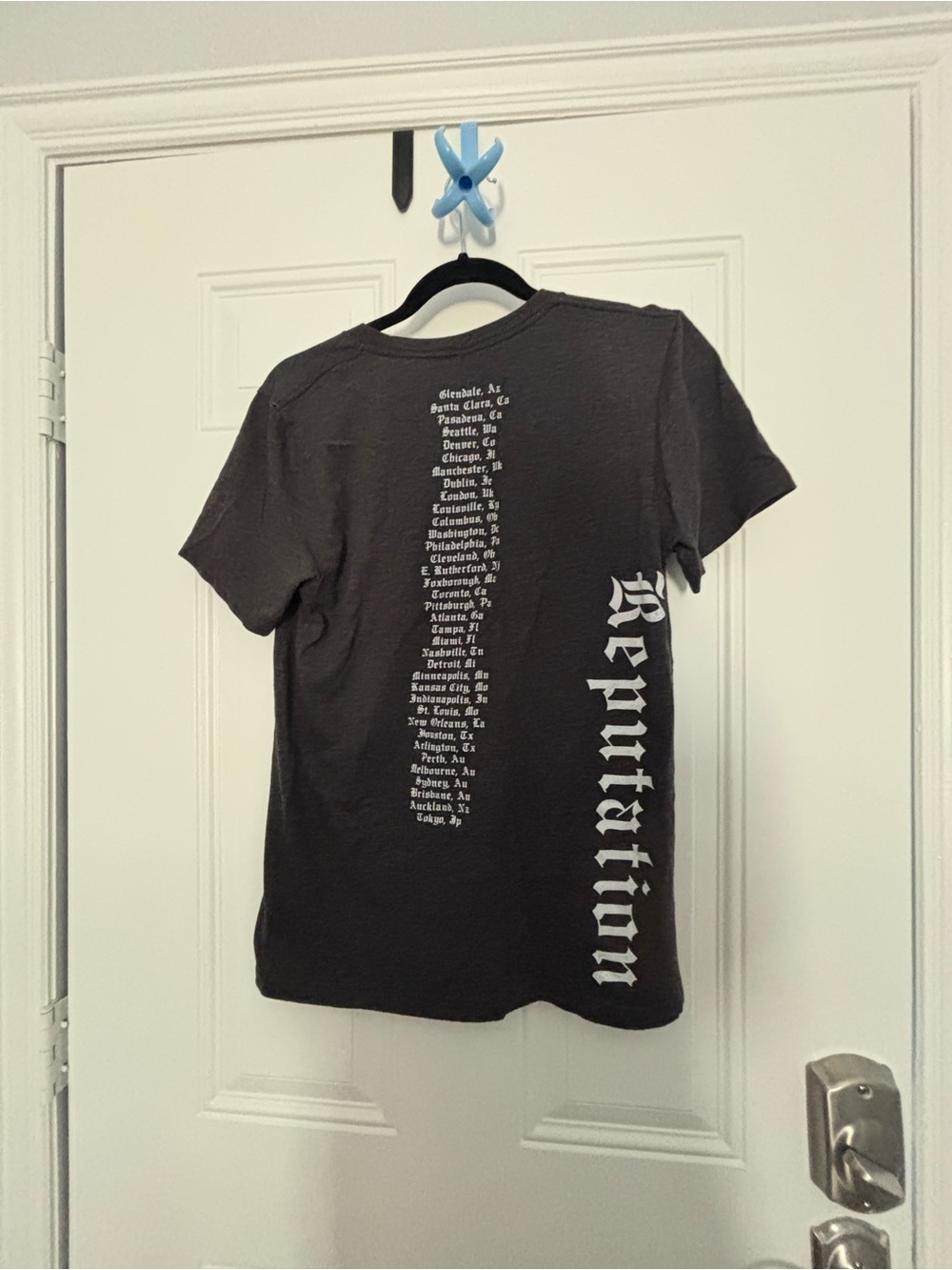Taylor Swift Reputation Stadium Tour Graphic Tee - Charcoal - Picture 2 of 3